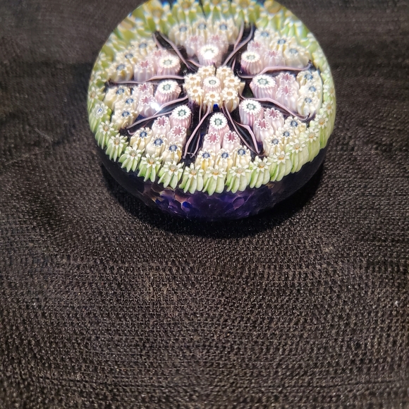 Perthshire Exquisite .millifiori  Glass Art Paperweight - Picture 2 of 11